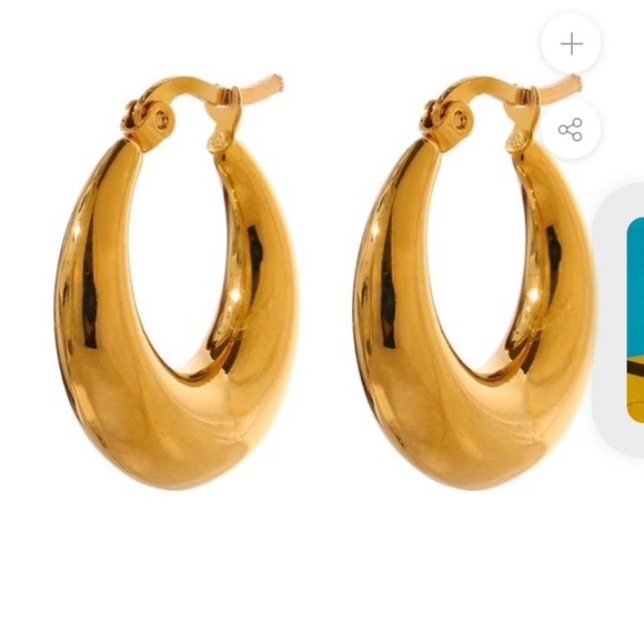Jewelry - Gold Earrings